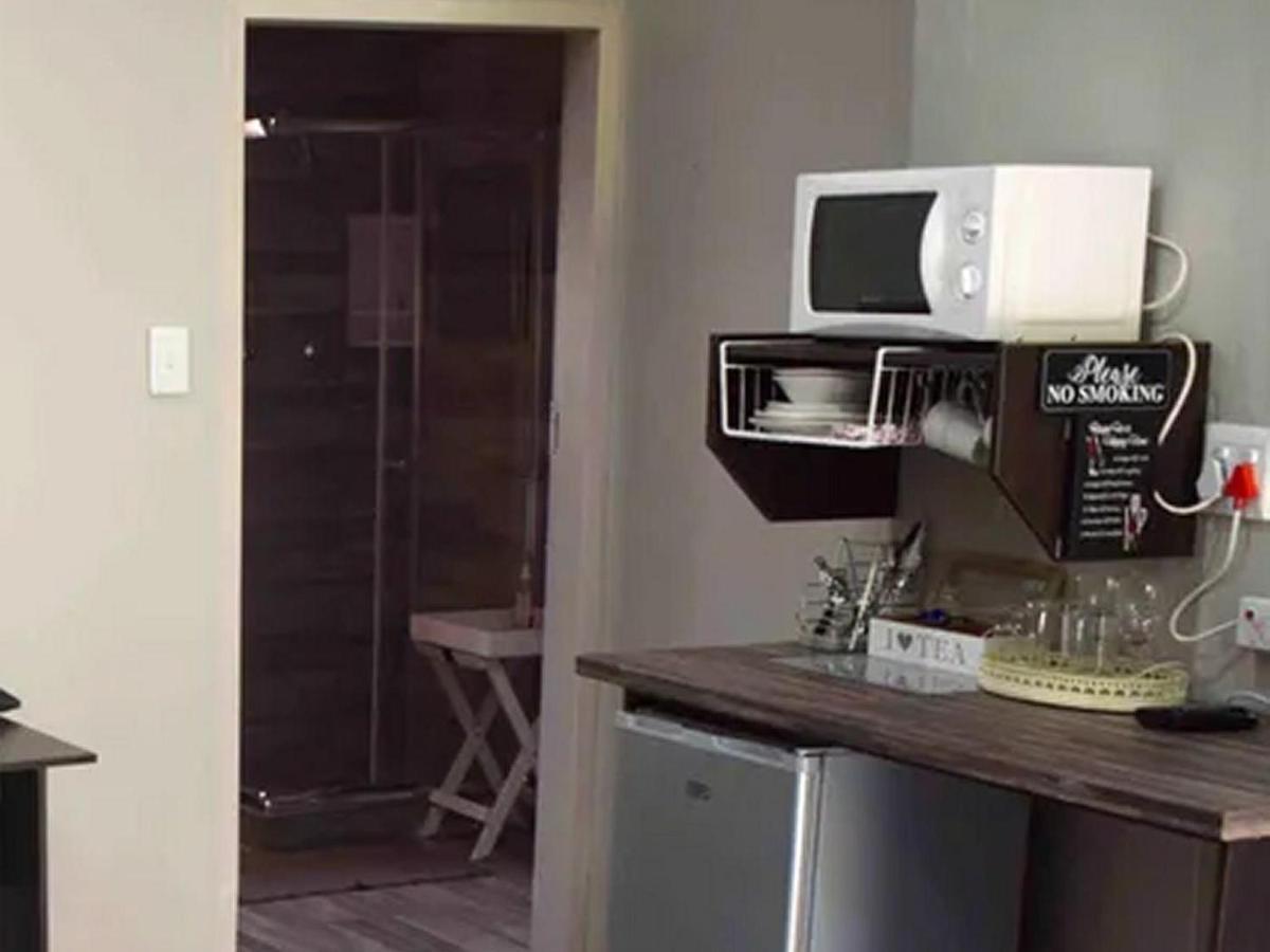 Gemstone Guest House Klerksdorp Luaran gambar