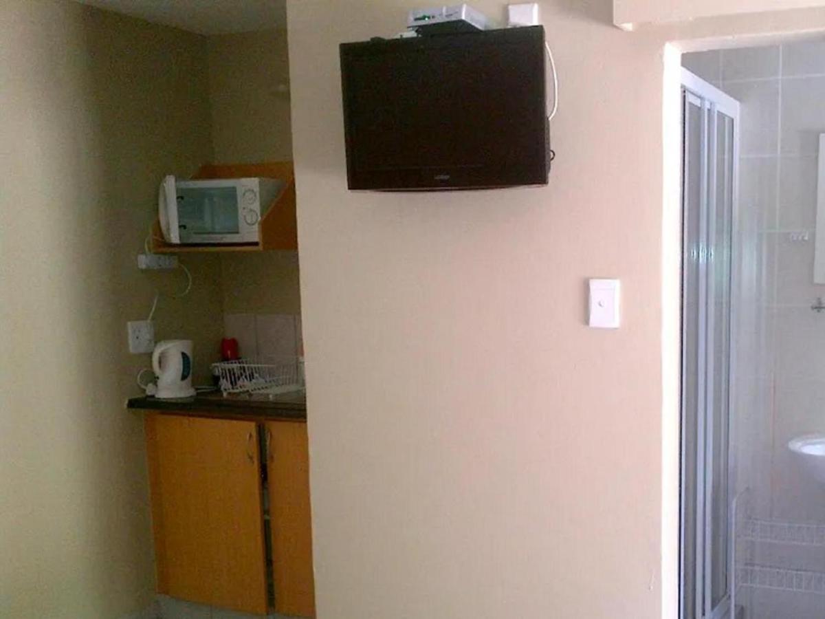 Gemstone Guest House Klerksdorp Luaran gambar
