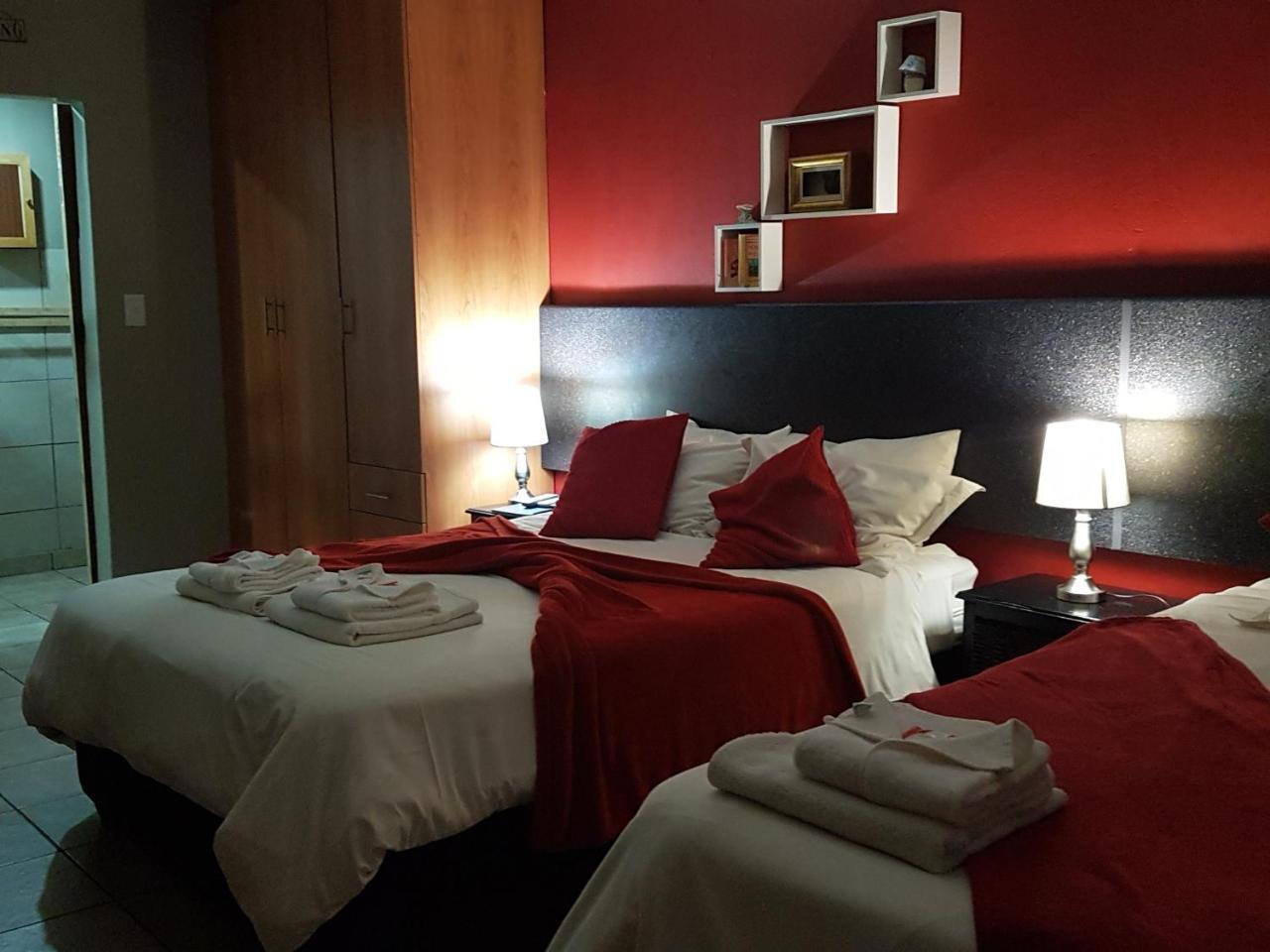 Gemstone Guest House Klerksdorp Luaran gambar