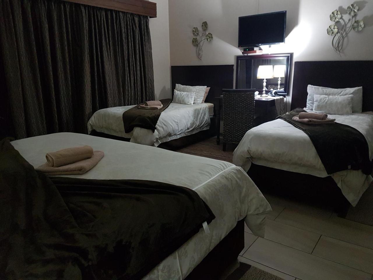 Gemstone Guest House Klerksdorp Luaran gambar