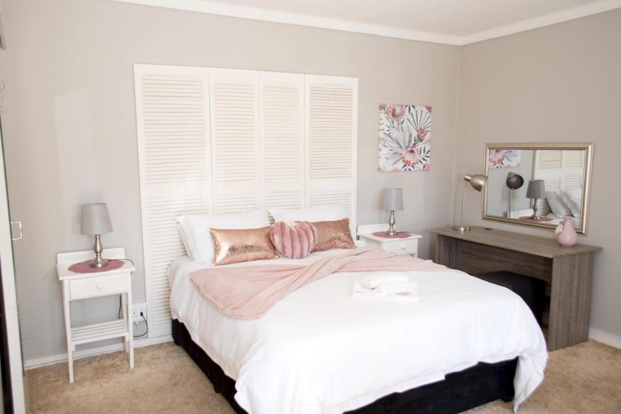 Gemstone Guest House Klerksdorp Luaran gambar