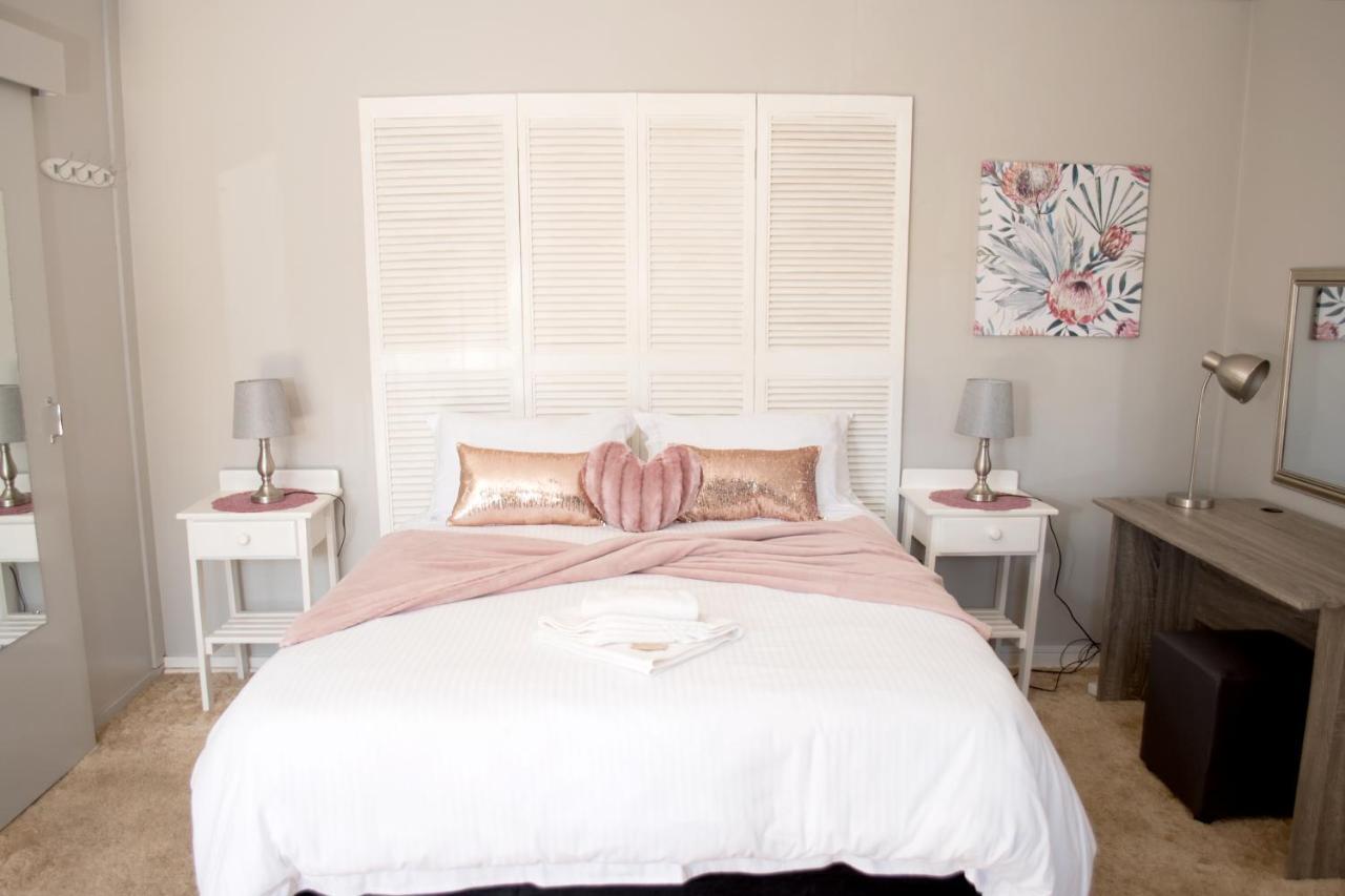 Gemstone Guest House Klerksdorp Luaran gambar